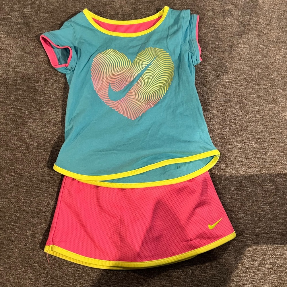 Girls set size 4